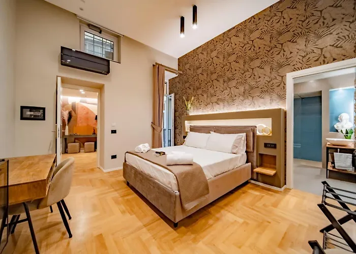 Hugo's Гостевой дом 4*